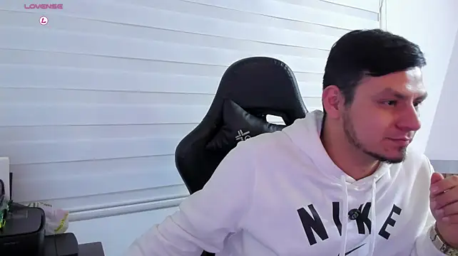 Rick_Adams' Live XXX Chat