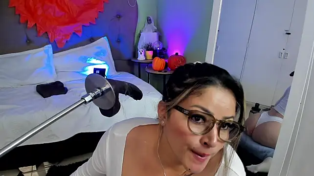 Chatroom XXX en direct de Karol_Pagee
