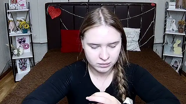 LauraHlot Adlı Modelin Canlı XXX Sohbeti