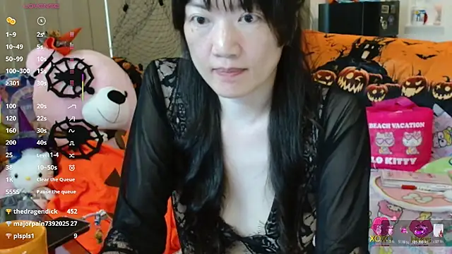 SilViAjpnのライブXXXチャット
