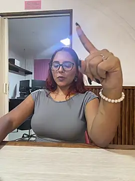 Cherry_rousse's Live XXX Chat