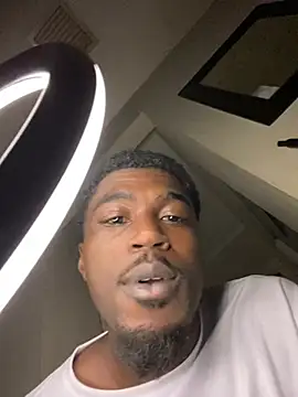 BrownSkinHandsome's Live XXX Chat
