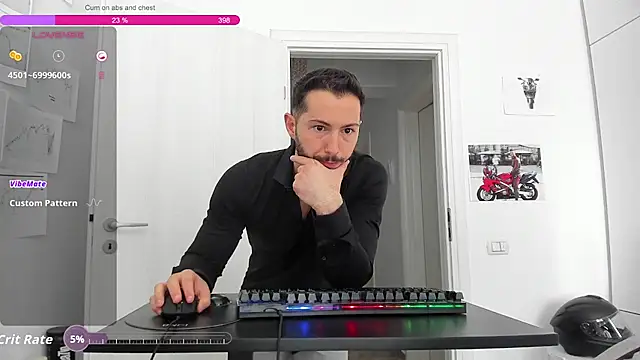 ZackFraser live XXX chat