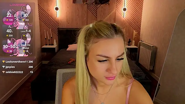 Silen_Tori's Live XXX Chat