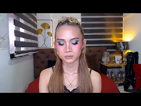 JuicyCockThean Live XXX chat