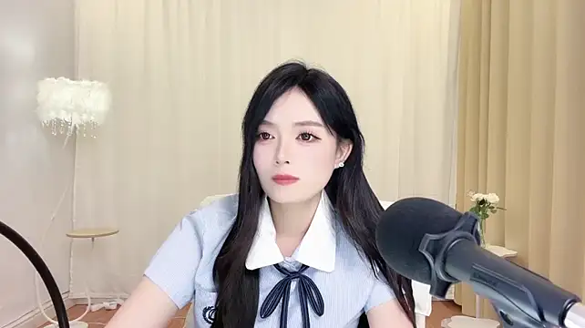LiLy0608 XXX чат на живо