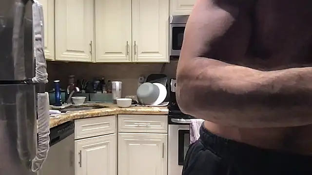 Chatroom XXX en direct de BigGuyMuscle