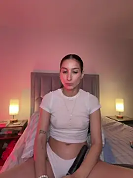 DanikRosse Adlı Modelin Canlı XXX Sohbeti