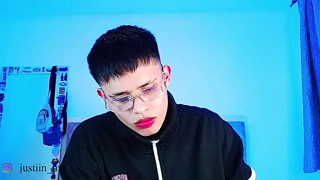 XXX chat uživo modela _justinmoon2