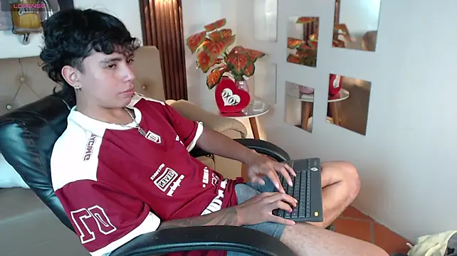 Jonnie-rodriguez Webcam Show