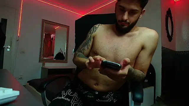 Chat XXX ao vivo de TroyWadee