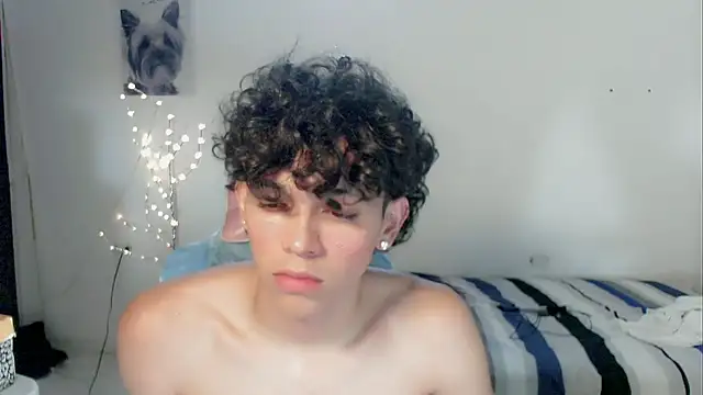 Chatroom XXX en direct de FUNNY_DICK_