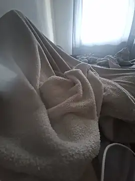 Pokazy przed kamerką – Smokeym123