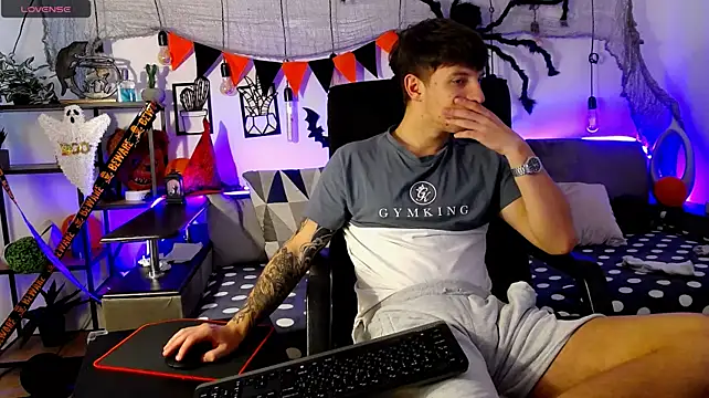 Živý XXX chat ThomasEdisonn