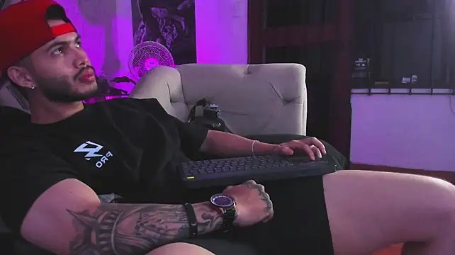 แชท XXX สดของ Vincentblack