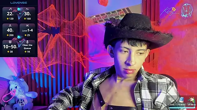Tommy_Foxn Live XXX chat