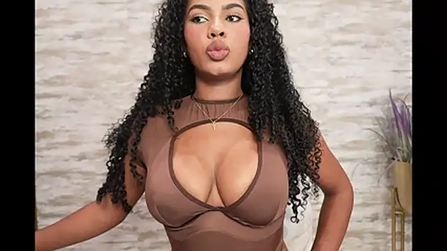 HOTBLACKANDWHITE2 Chat XXX in diretta