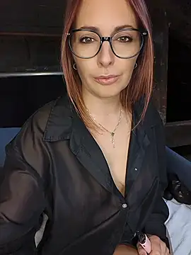 Jade_Emeraud – Naživo XXX chat