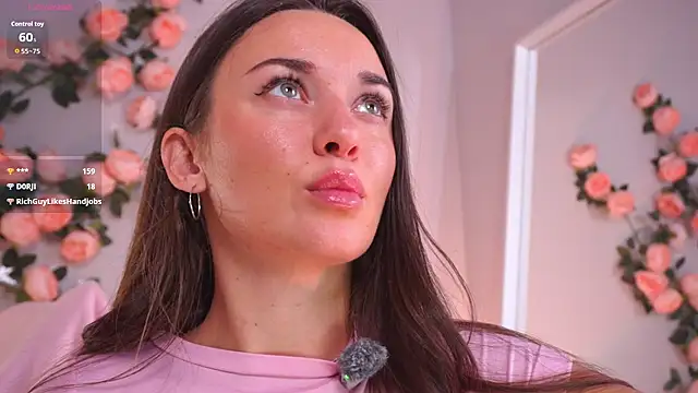 XXX chat uživo modela YayMaya