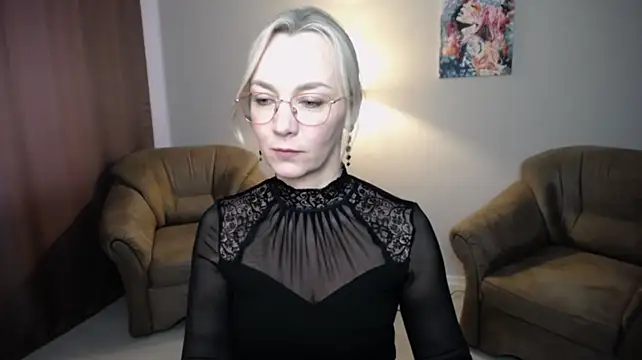 Ava_Elior Chat XXX in diretta