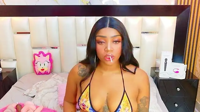 Chat +18 de SalomeRestrepo ao vivo
