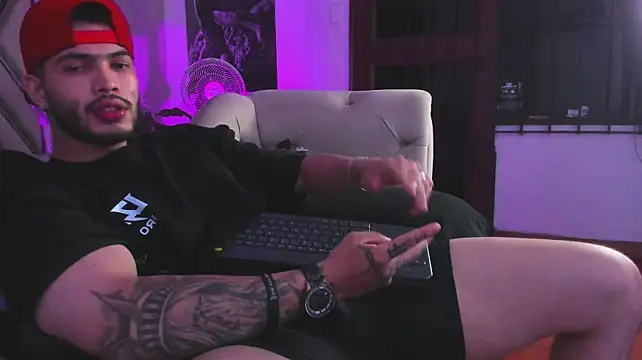 แชท XXX สดของ Vincentblack