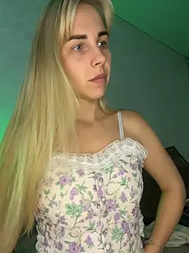 AriMiu's Live XXX Chat