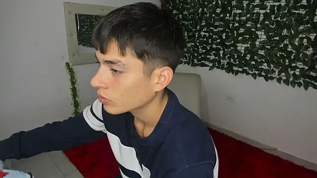 Chat XXX en directo de The_beby_guy