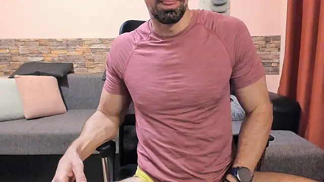HotHunkTrainer Live XXX Chat