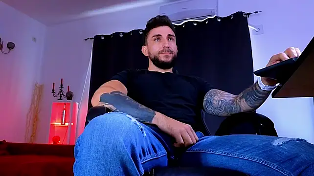 MightyAaron66 라이브 XXX 채팅