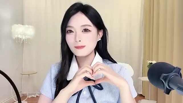 LiLy0608 现场XXX聊天