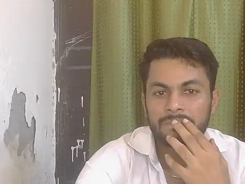 Stubborndesiboy's Live XXX Chat