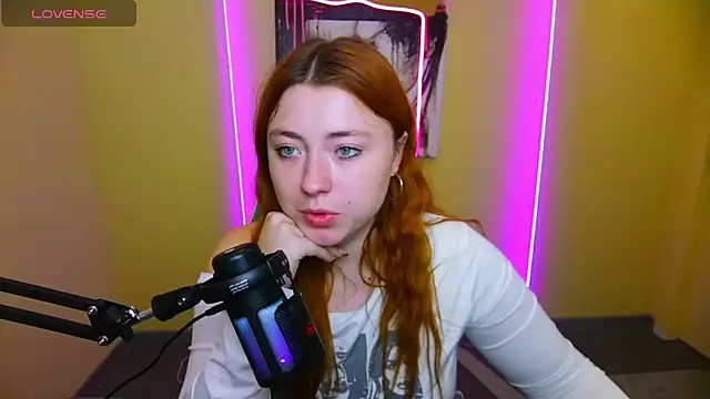 Chat +18 de EvelinaEvaa ao vivo