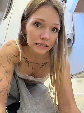 StreetSquirt Live XXX-Chat