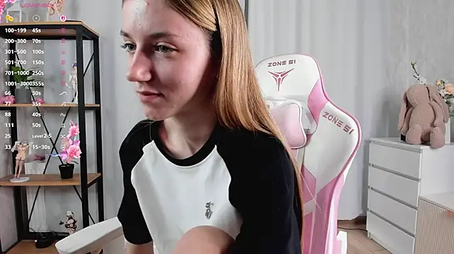 NellieEinspahr Chat XXX in diretta