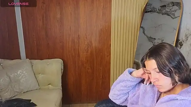 Blonde_Doll_v Live XXX Chat