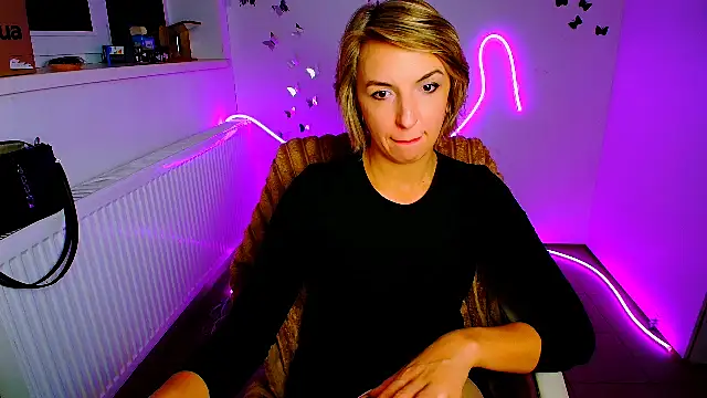 Lana_Foxyy Chat XXX live