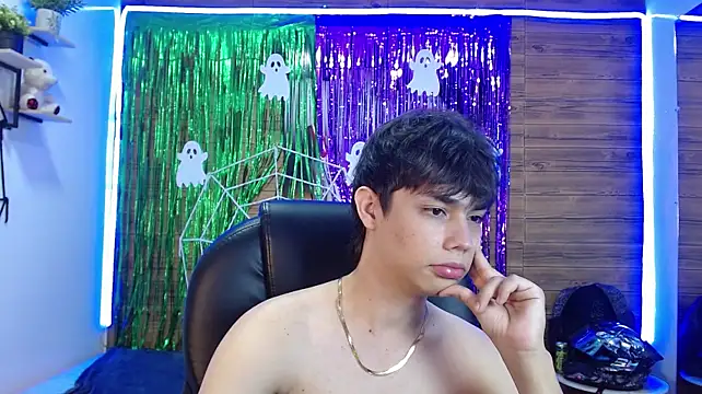 Chat +18 de ivan_cooper ao vivo