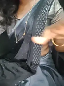 Tamilmallu-duskygirl03's Live XXX Chat