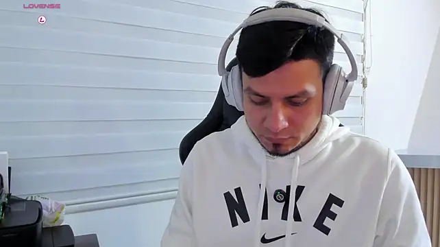Chat XXX ao vivo de Rick_Adams