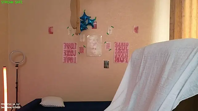 دردشة Mirabelle_Velvet الجنسية المباشرة