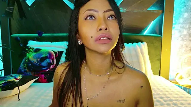 ElyaQuinn's Live XXX Chat