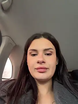 MiraReach's Live XXX Chat