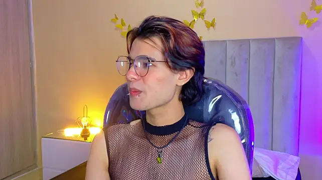 Chat XXX ao vivo de Derek_Sinn