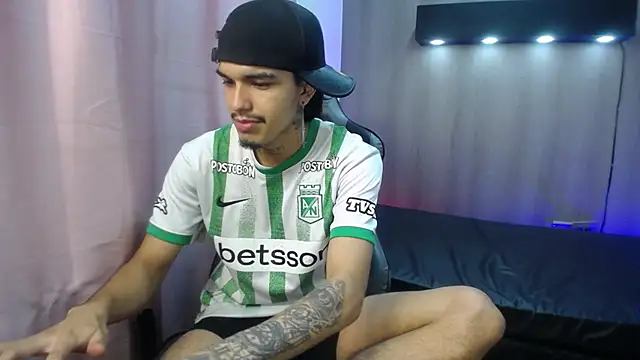 Онлайн чат XXX Tayson_Hot
