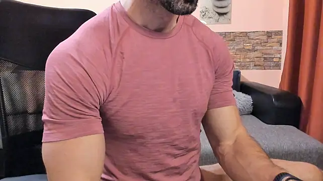 HotHunkTrainer Chat XXX live