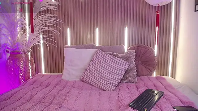 Chloe_Lombardi's Live XXX Chat