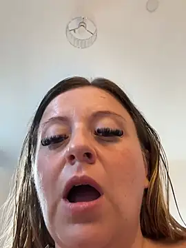 Poppyshaw_ live XXX chat