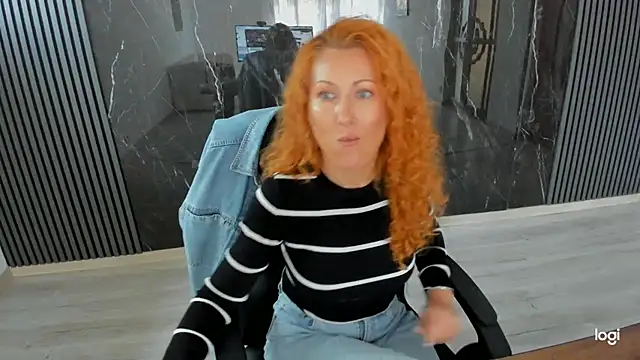 Chat XXX en directo de adore-me