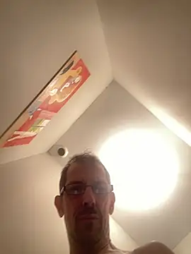 createur34 Chat XXX in diretta